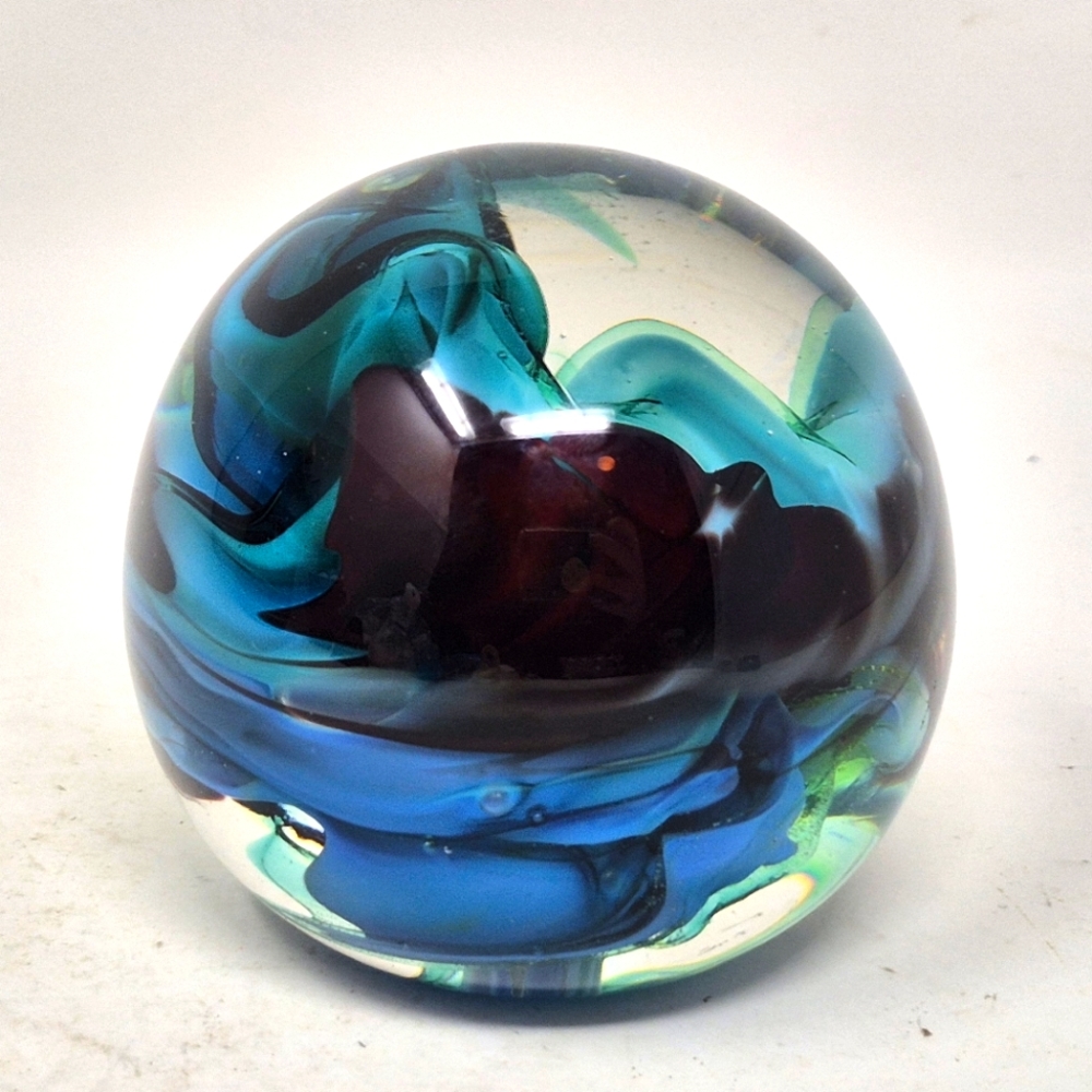 Vintage 1989 WildCraft Art Glass Paper Weight